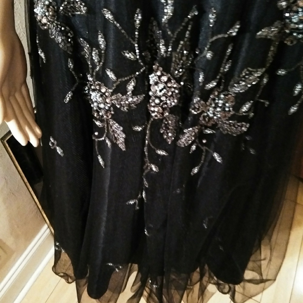 Massive Price Drop, 3\4 length gown - Picture 3 of 9